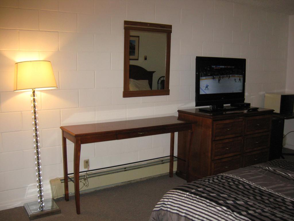 Royal City Motor Inn Brooks Room photo